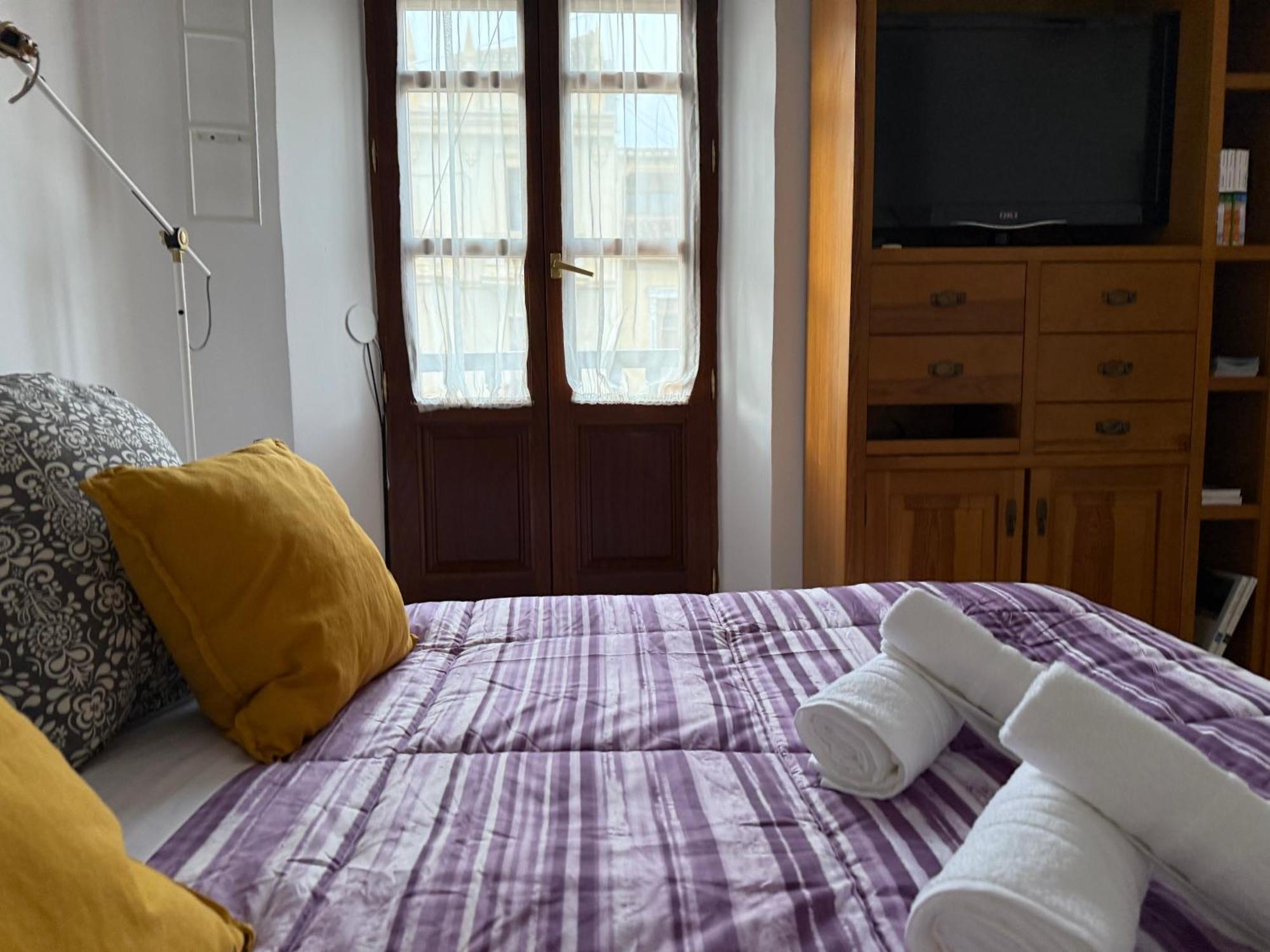 Cozy Studio 6 Min To Alhambra-2 Min To Cathedral Walking Гранада Екстериор снимка